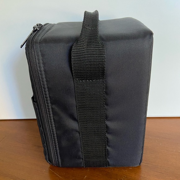 Vintage Case Logic 15 CD Portable Storage / Carrying Case, Black, 1 of 2 - Picture 2 of 9